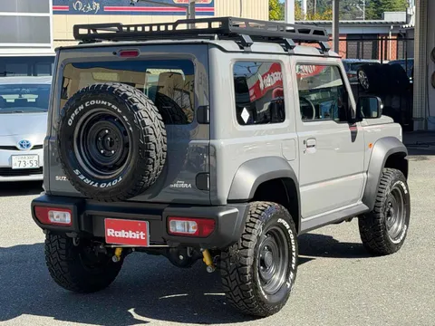 Suzuki Jimny Sierra