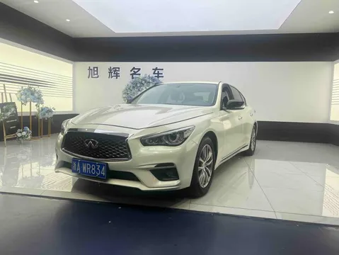 Infiniti Q50L