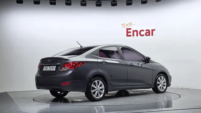 Hyundai Accent
