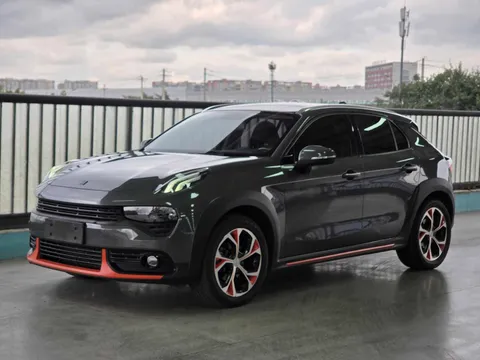 Lynk & Co Lynk & Co 02