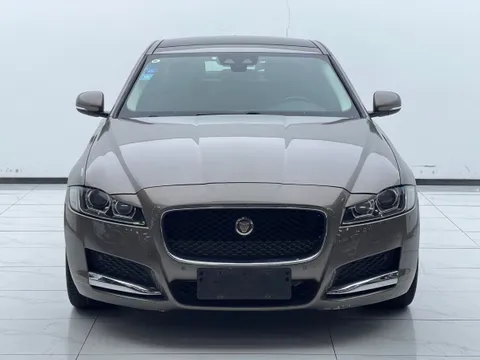 Jaguar XFL