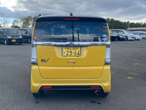 Honda N-BOX Slash