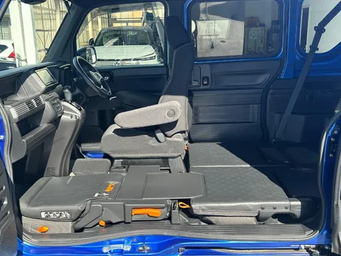 Honda N-VAN Plus Style