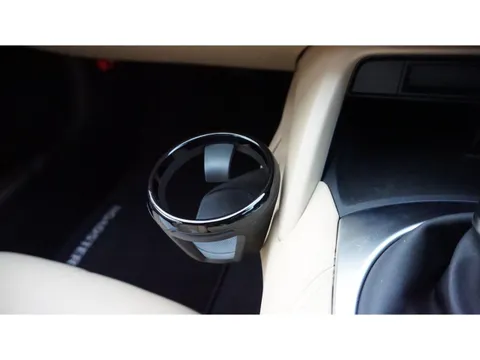 Mazda MX-5 (Roadster)