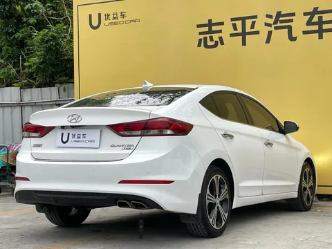 Hyundai Elantra (Avante)