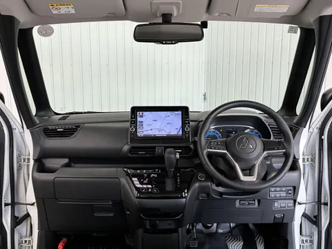 Mitsubishi eK X Space