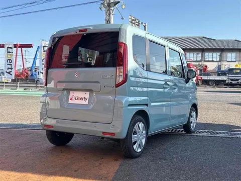 Suzuki Spacia