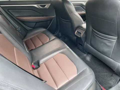 Geely Vision