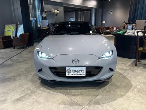 Mazda MX-5 (Roadster)