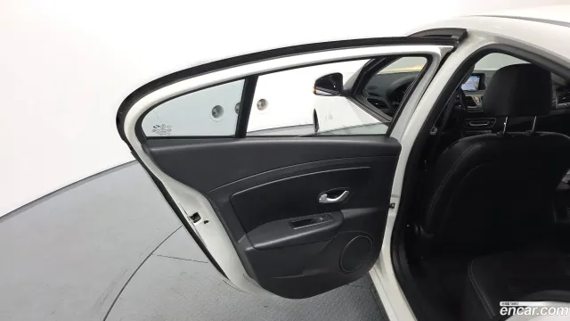 Renault SM3