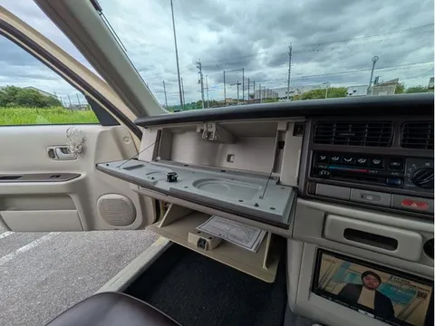 Nissan Rasheen