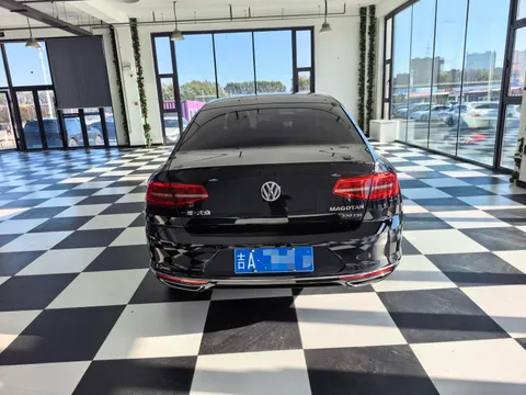 Volkswagen Magotan
