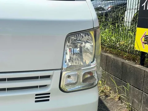 Mitsubishi Minicab Van