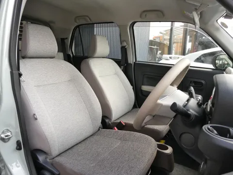 Daihatsu Mira Tocot