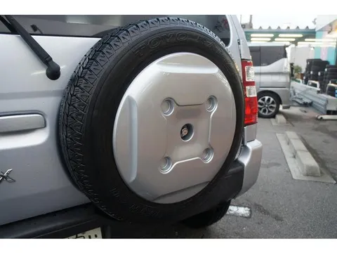 Nissan KIX