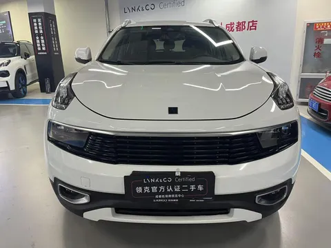 Lynk & Co 01