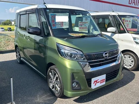Nissan Dayz Roox