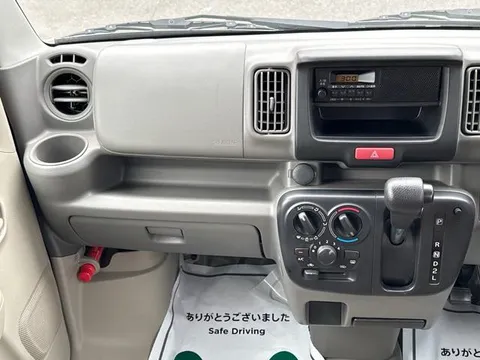Mitsubishi Minicab Van