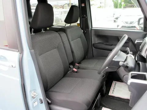 Toyota Pixis Mega
