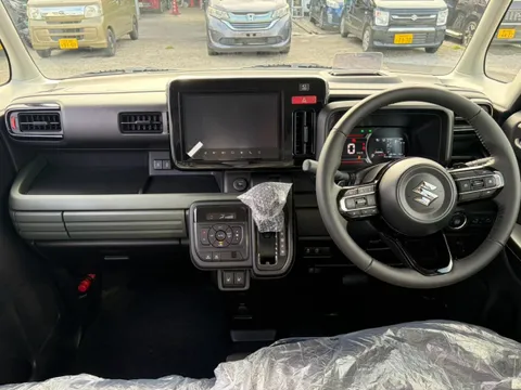 Suzuki Spacia Gear