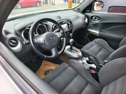 Infiniti ESQ