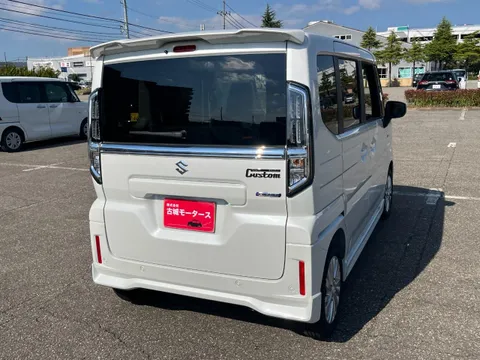 Suzuki Spacia Custom