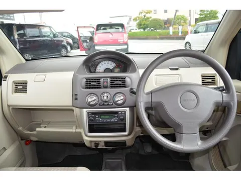 Nissan Otti