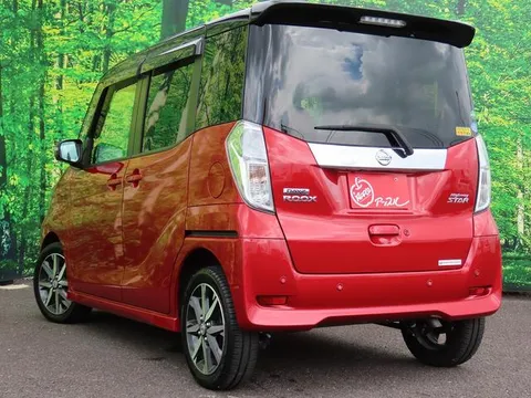 Nissan Dayz Roox