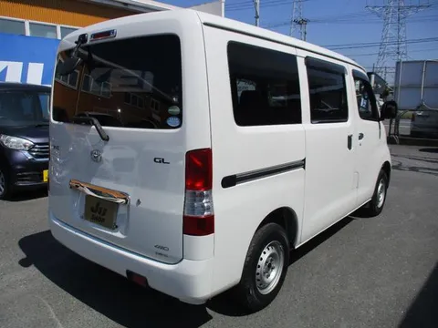 Toyota TownAce Van