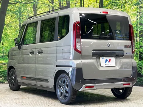 Suzuki Spacia Gear