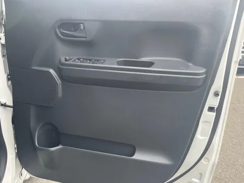 Toyota Pixis Mega