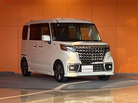 Suzuki Spacia Custom