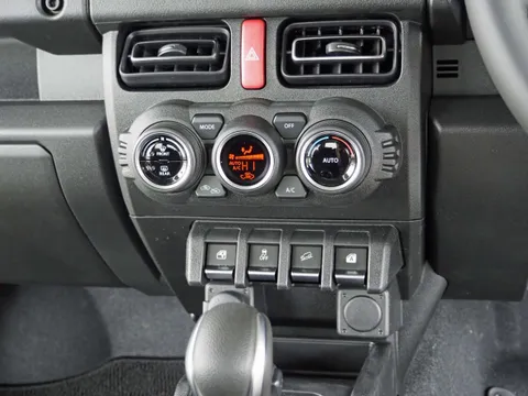 Suzuki Jimny Sierra