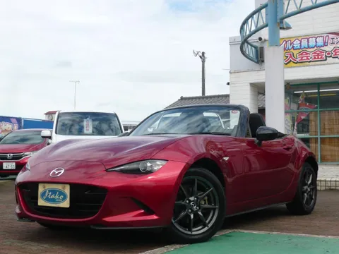 Mazda MX-5 (Roadster)