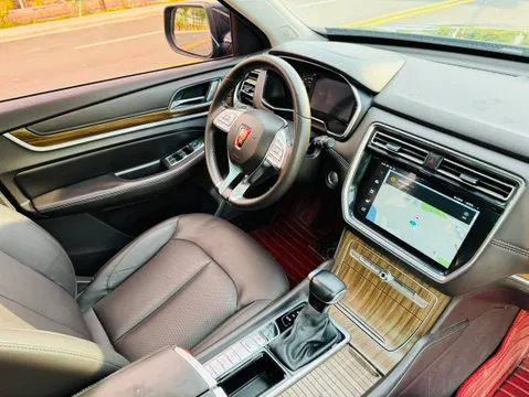 Roewe RX8