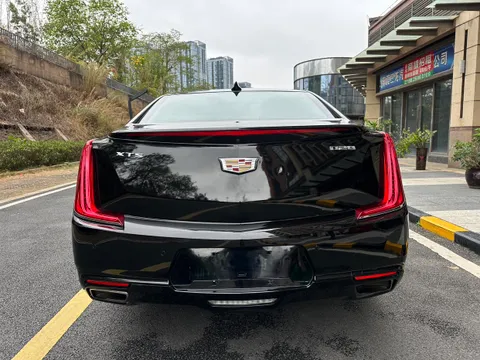 Cadillac XTS