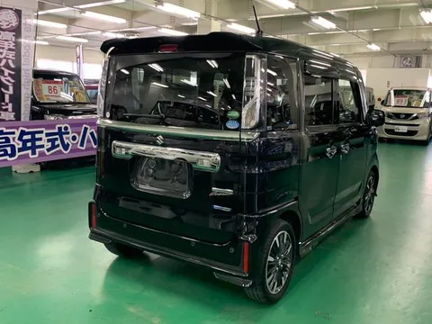 Suzuki Spacia Custom