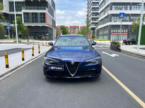 Alfa Romeo Giulia