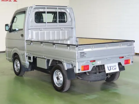Nissan Clipper Truck