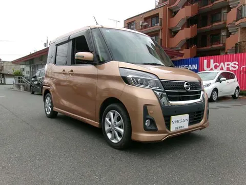 Nissan Dayz Roox