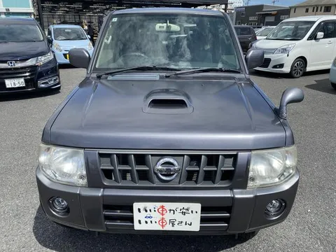 Nissan KIX