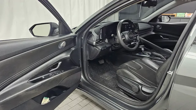Hyundai Elantra (Avante)