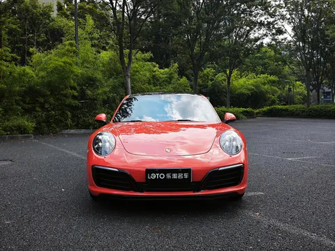 Porsche 911