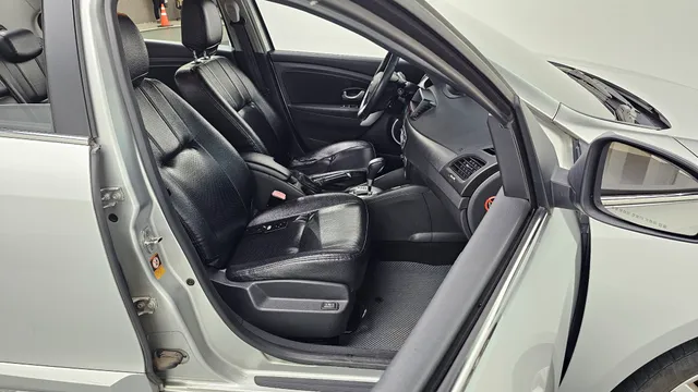 Renault SM3