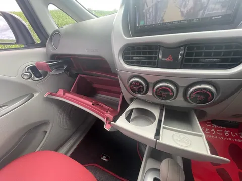 Mitsubishi I