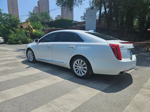Cadillac XTS