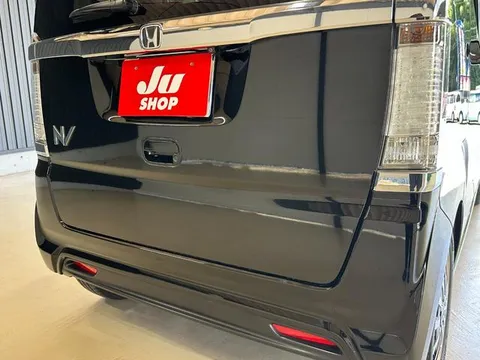 Honda N-BOX Slash