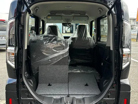 Suzuki Spacia Custom