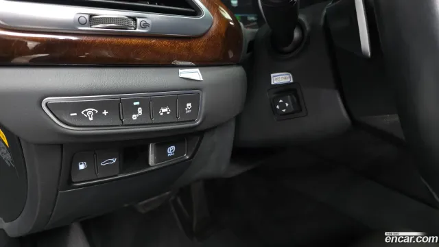 Genesis G90 (EQ900)