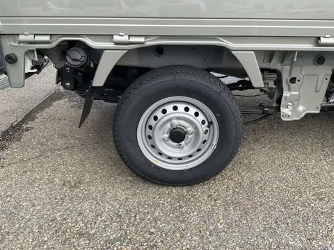 Nissan Clipper Truck